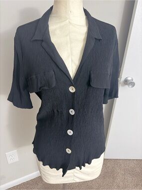 Piazza Italia Black Crinkle Button Front Blouse – Size Large